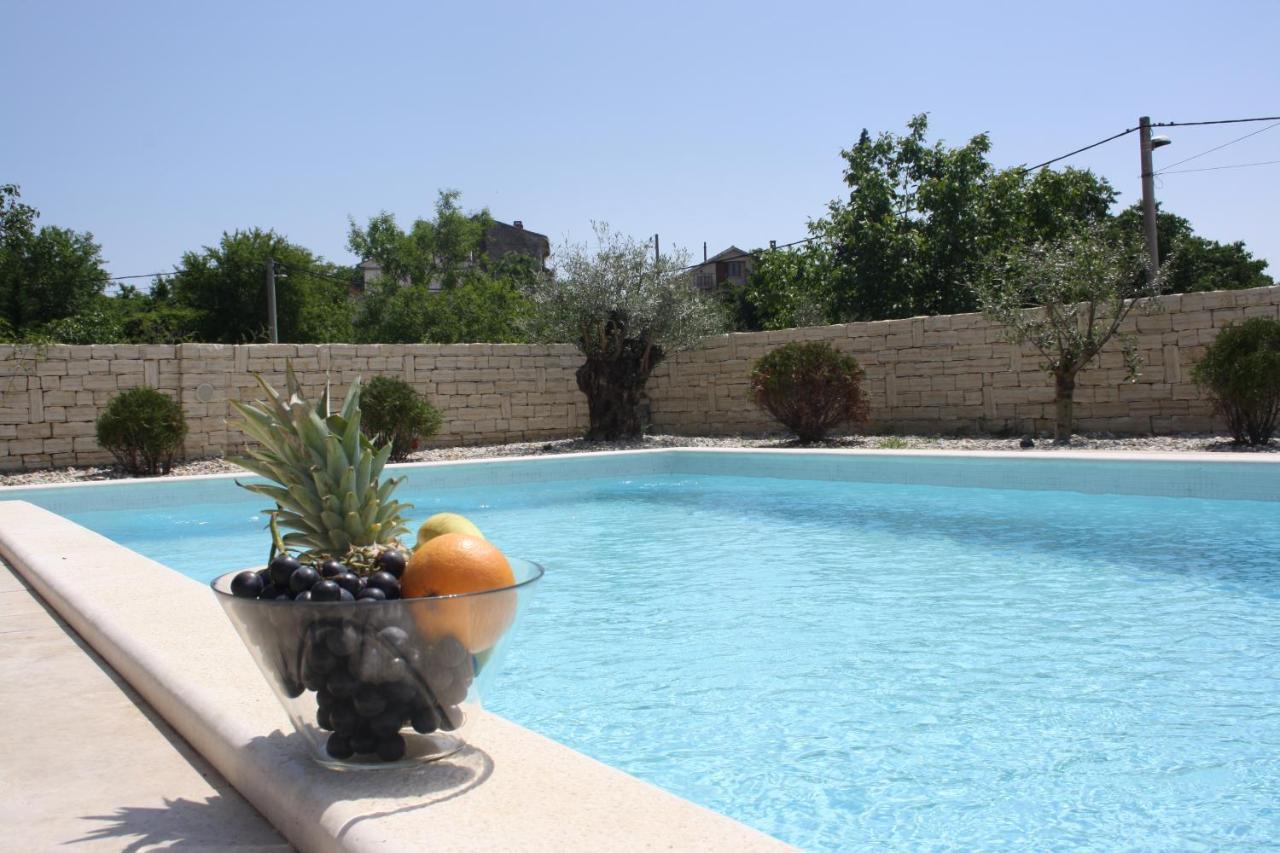Villa Caprice - Krk Milohnici エクステリア 写真