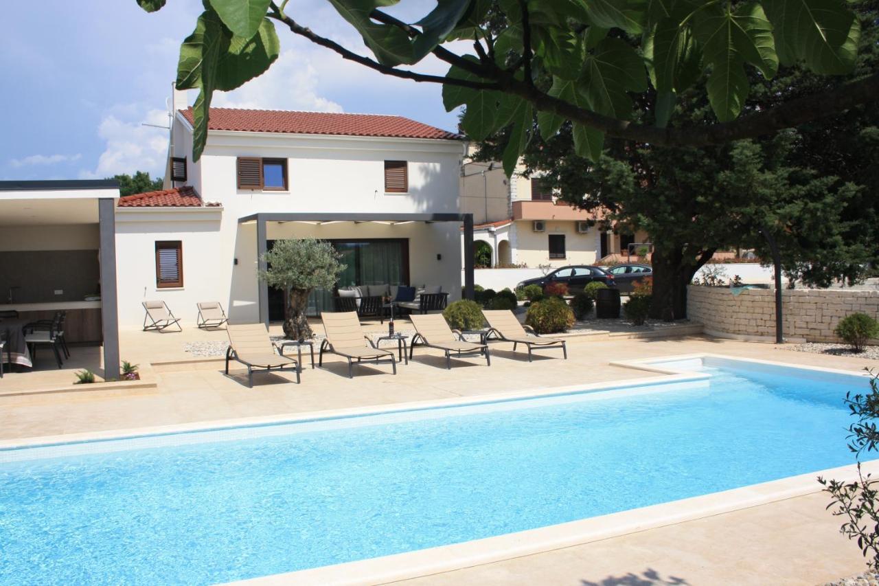 Villa Caprice - Krk Milohnici エクステリア 写真