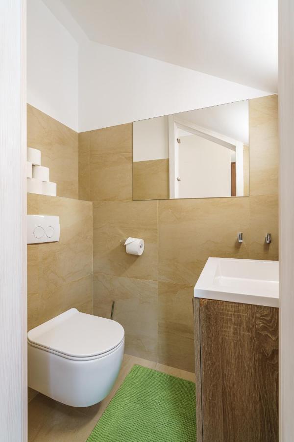 Villa Caprice - Krk Milohnici エクステリア 写真